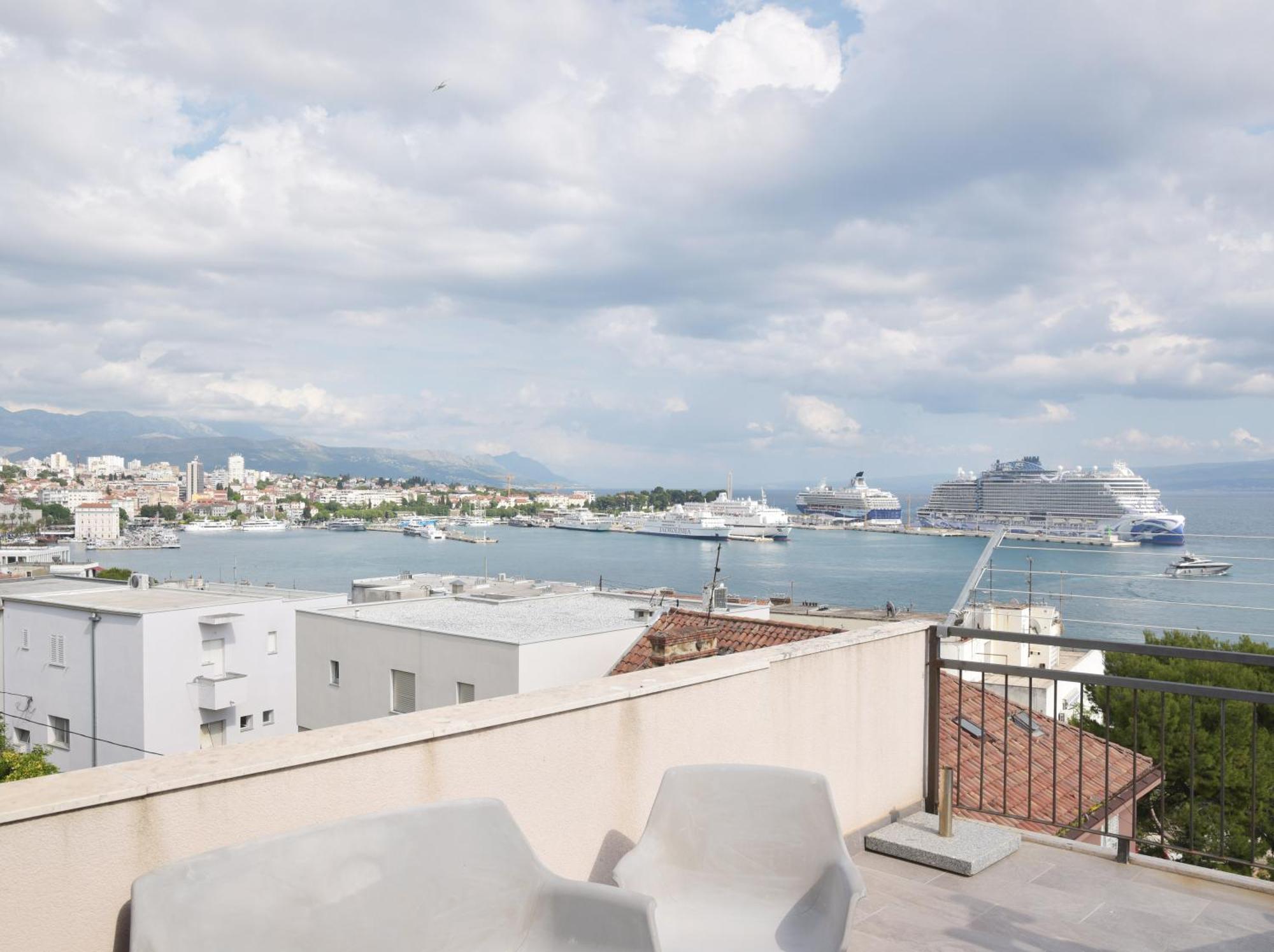 Marasovica Apartments Split Bagian luar foto